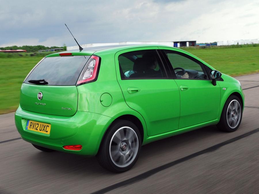  Fiat Punto TwinAir 5-Door 2012 года  (UK) (фото 12 из 12)
